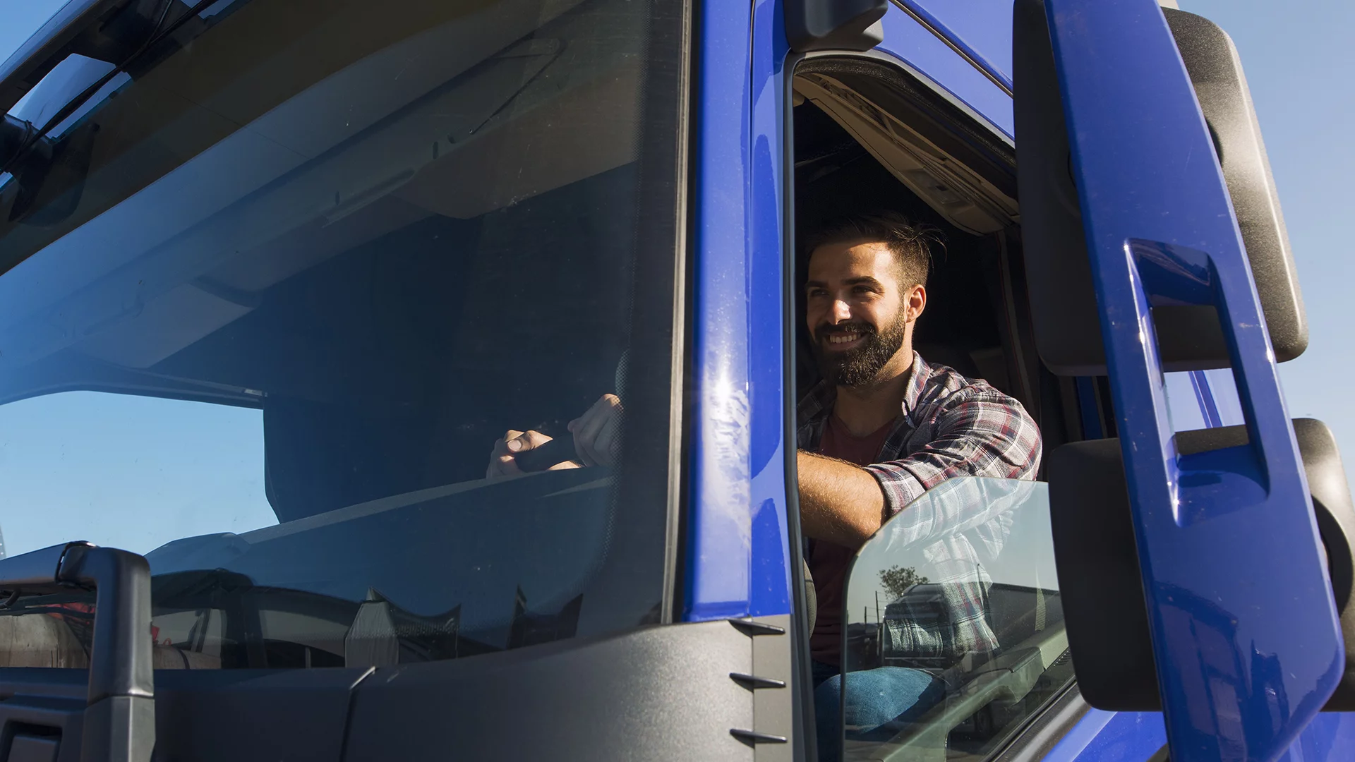 Transport de matières dangereuses en camion : réglementations et normes de sécurité