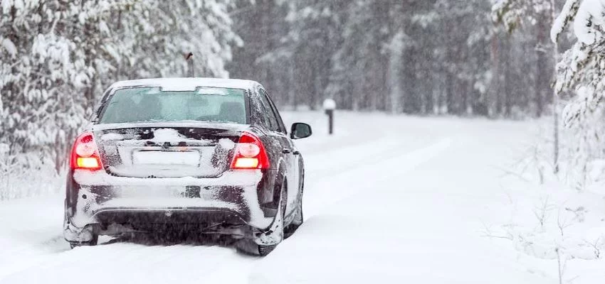 Les 4 meilleures façons de protéger votre voiture des intempéries cet hiver